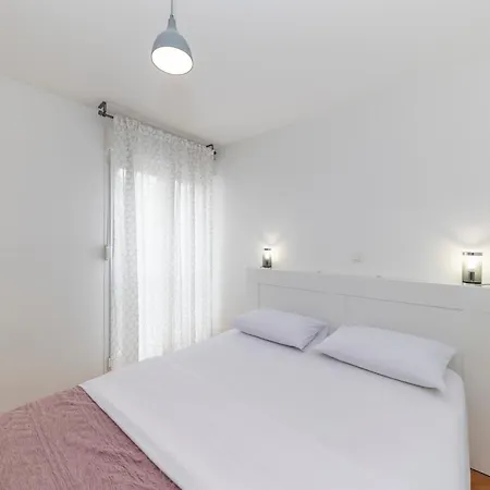 Apartment Alan Zadar